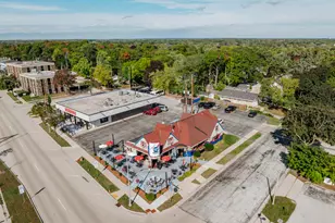 12207 W Bluemound Rd, Wauwatosa, WI 53226 - Photo 37