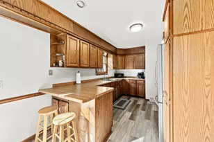 12207 W Bluemound Rd, Wauwatosa, WI 53226 - Photo 9