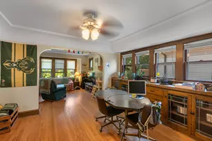 1633 E Newton Ave, Shorewood, WI 53211 - Photo 17