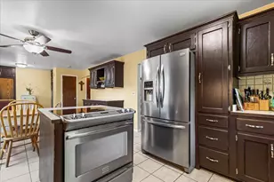 1817 N Main St, West Bend, WI 53090 - Photo 21