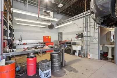 6826 W Capitol Dr, Milwaukee, WI 53216 - Photo 13