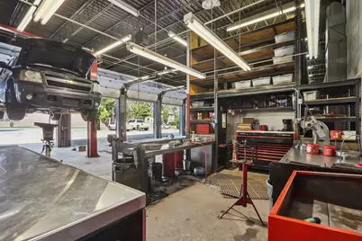 6826 W Capitol Dr, Milwaukee, WI 53216 - Photo 15