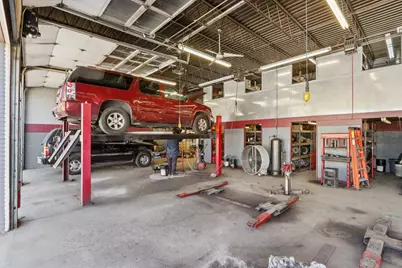 6826 W Capitol Dr, Milwaukee, WI 53216 - Photo 19