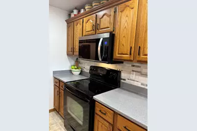 5810  Ring Neck Terrace - #204, Racine, WI 53406 - Photo 9