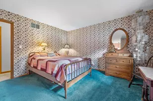 N61W16085 Hawthorne Dr, Menomonee Falls, WI 53051 - Photo 33