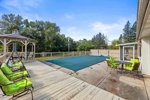 N61W16085 Hawthorne Dr, Menomonee Falls, WI 53051 - Photo 47