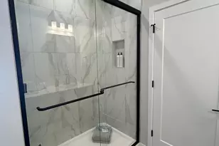 N55W25282 Cres Hl Dr, Sussex, WI 53089 - Photo 13