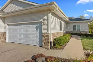 229 Creekside Pl, Delavan, WI 53115 - Photo 25