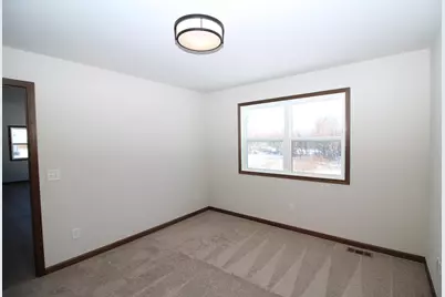 420  Parker Dr, Genoa City, WI 53128 - Photo 11