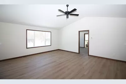 420  Parker Dr, Genoa City, WI 53128 - Photo 7