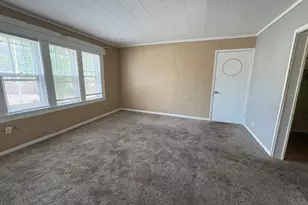 5715 W Mitchell St, West Allis, WI 53214 - Photo 5