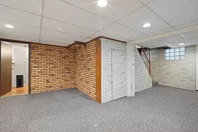 2219 S 59th St, West Allis, WI 53219 - Photo 17