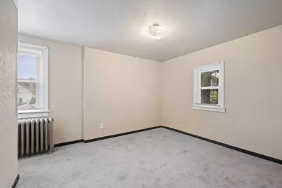 2219 S 59th St, West Allis, WI 53219 - Photo 13