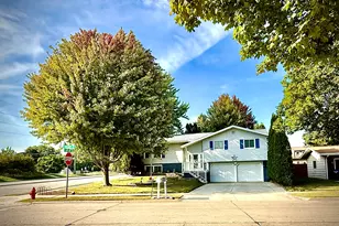 2471 E Mark Dr, Sheboygan, WI 53083 - Photo 1