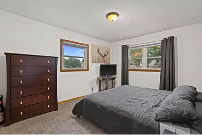 3963 N 98th St, Milwaukee, WI 53222 - Photo 9