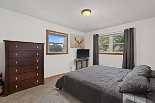 3963 N 98th St, Milwaukee, WI 53222 - Photo 9