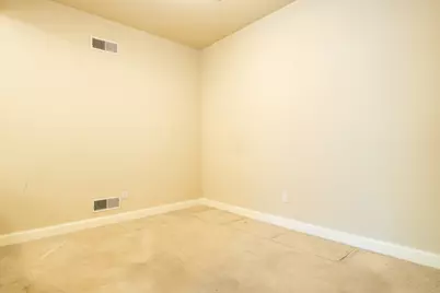 19075  Thomson Dr #304, Brookfield, WI 53045 - Photo 9