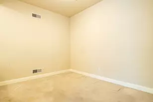 19075 Thomson Dr, Brookfield, WI 53045 - Photo 9