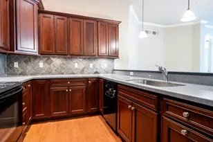 19075 Thomson Dr, Brookfield, WI 53045 - Photo 11