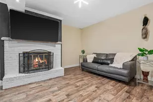 4353 S 5th St, Milwaukee, WI 53207 - Photo 9