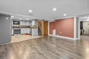 4353 S 5th St, Milwaukee, WI 53207 - Photo 37