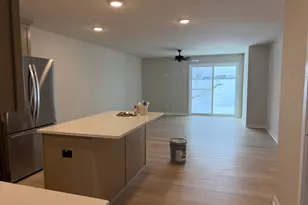 W219N16267 Primrose Ct, Jackson, WI 53037 - Photo 3