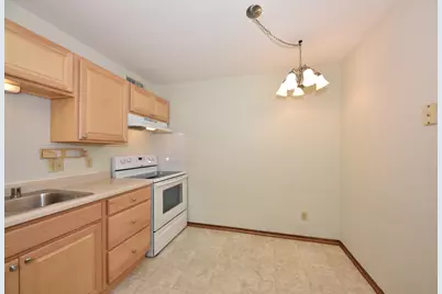 11927 W Appleton Ave #6, Milwaukee, WI 53224 - Photo 13