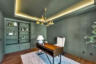 W188N5040 Red Crown Trail, Menomonee Falls, WI 53051 - Photo 7