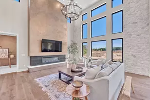 W188N5040 Red Crown Trail, Menomonee Falls, WI 53051 - Photo 11