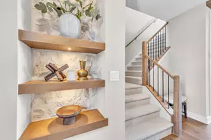 W188N5040 Red Crown Trail, Menomonee Falls, WI 53051 - Photo 37