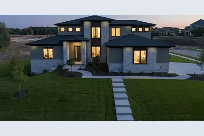 W188N5040  Red Crown Trl, Menomonee Falls, WI 53051 - Photo 77