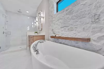 W188N5040  Red Crown Trl, Menomonee Falls, WI 53051 - Photo 33