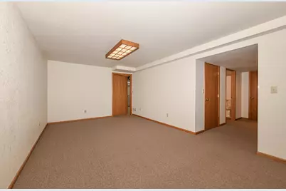 955 E Loos St, Hartford, WI 53027 - Photo 31