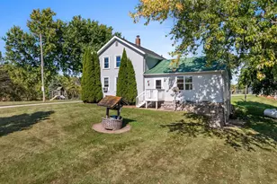 12024 Point Creek Rd, Meeme, WI 53063 - Photo 61