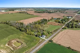 12024 Point Creek Rd, Meeme, WI 53063 - Photo 51