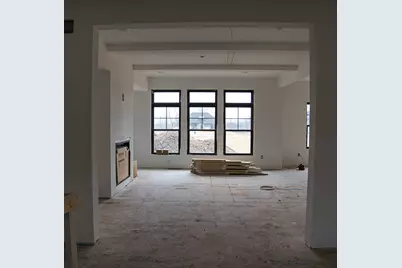 N66W21075  Sweet Clover Dr, Menomonee Falls, WI 53051 - Photo 9