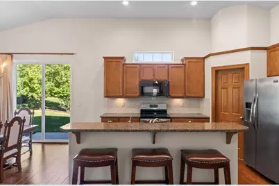 W354N5315  Coastal Ave, Oconomowoc, WI 53066 - Photo 9