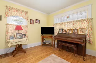 W304N2426 Maple Ave, Delafield, WI 53072 - Photo 23