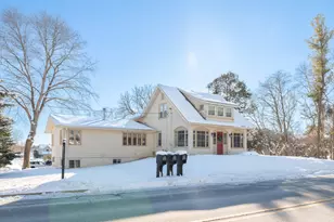 W304N2426 Maple Ave, Delafield, WI 53072 - Photo 35