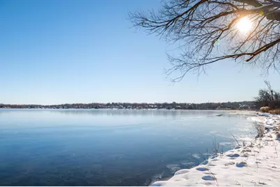 W304N2426  Maple Ave, Delafield, WI 53072 - Photo 5