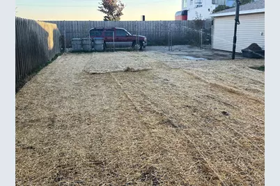 635 E Price Ave, Milwaukee, WI 53207 - Photo 29