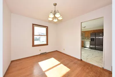 635 E Price Ave, Milwaukee, WI 53207 - Photo 7