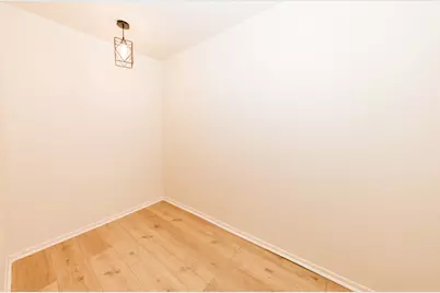 8511 N 107th St, Milwaukee, WI 53224 - Photo 9