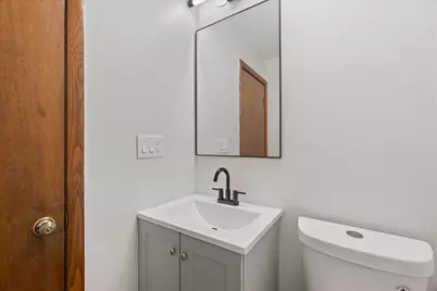 8148 S 88th St, Franklin, WI 53132 - Photo 13