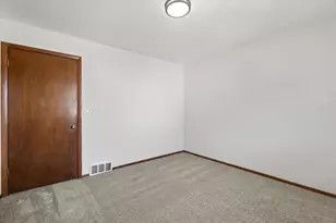 8148 S 88th St, Franklin, WI 53132 - Photo 19