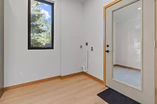 637 1st St, Delafield, WI 53018 - Photo 29