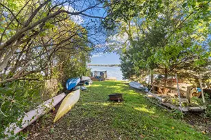 637 1st St, Delafield, WI 53018 - Photo 33