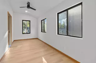 637 1st St, Delafield, WI 53018 - Photo 27