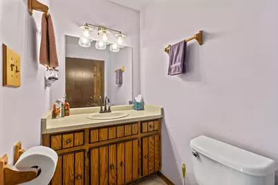 W144N4821  Stone Dr, Menomonee Falls, WI 53051 - Photo 15