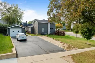 119 N Main St, Delavan, WI 53115 - Photo 7